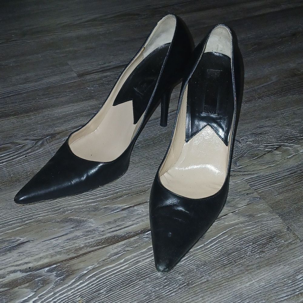 Italian vintage black pointed toe heels Sz 7 EUC